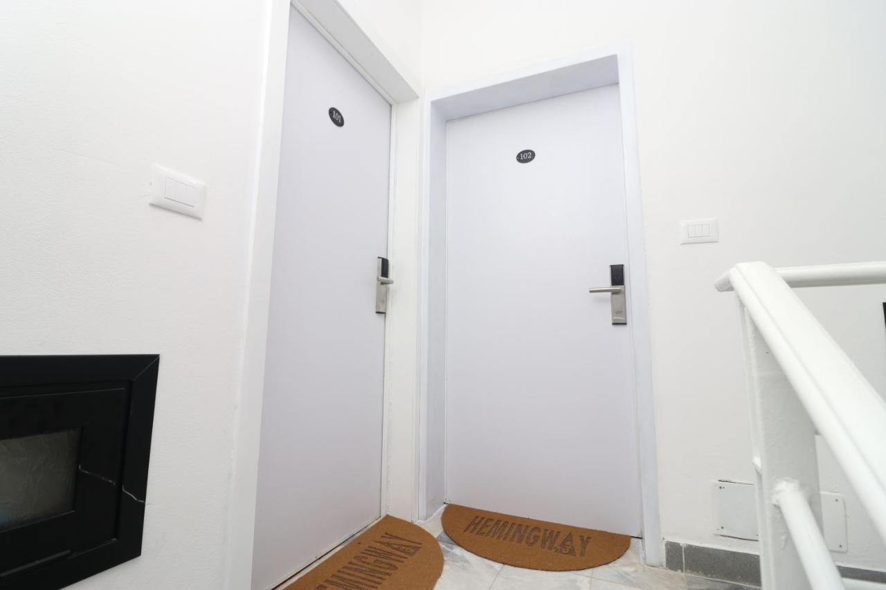 Heming-Way Hotel Durrës Extérieur photo
