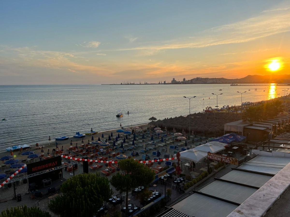 Heming-Way Hotel Durrës Extérieur photo