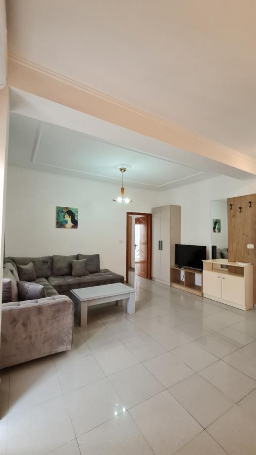 Heming-Way Hotel Durrës Extérieur photo